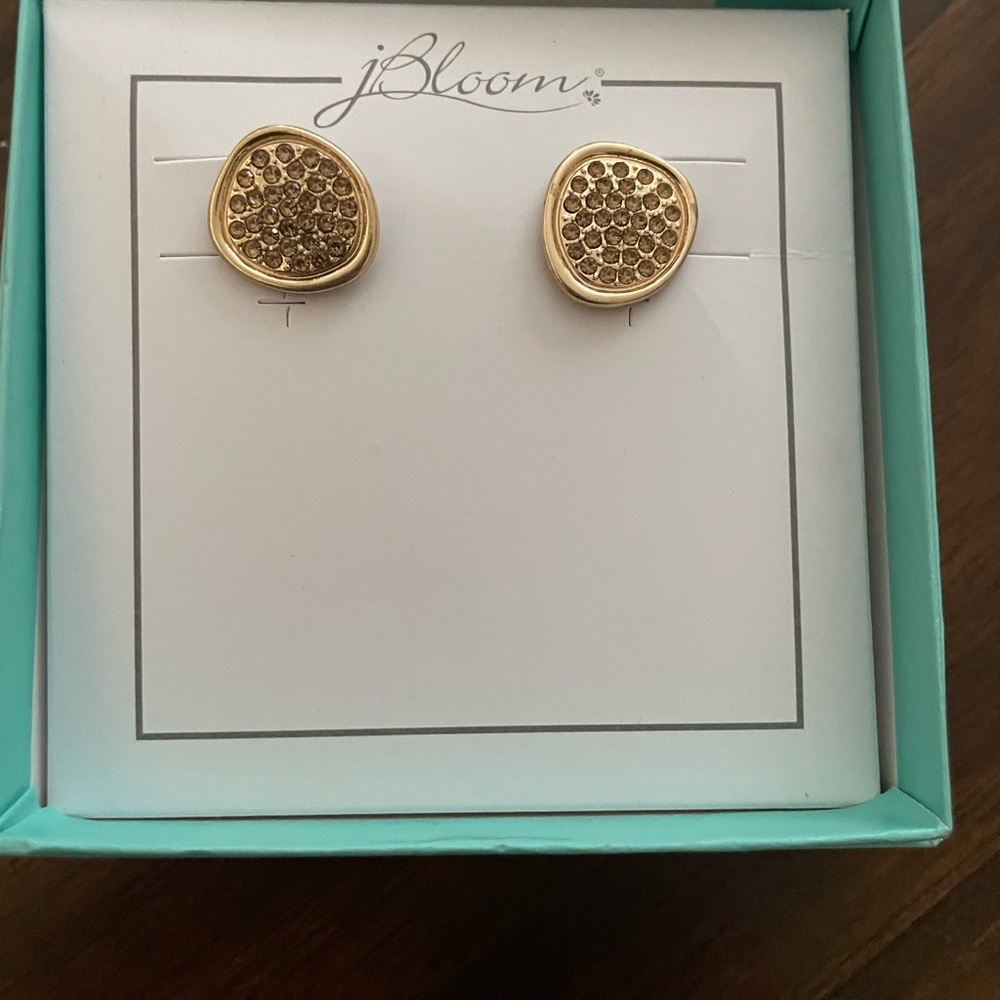 J Bloom Gold Stud Earrings